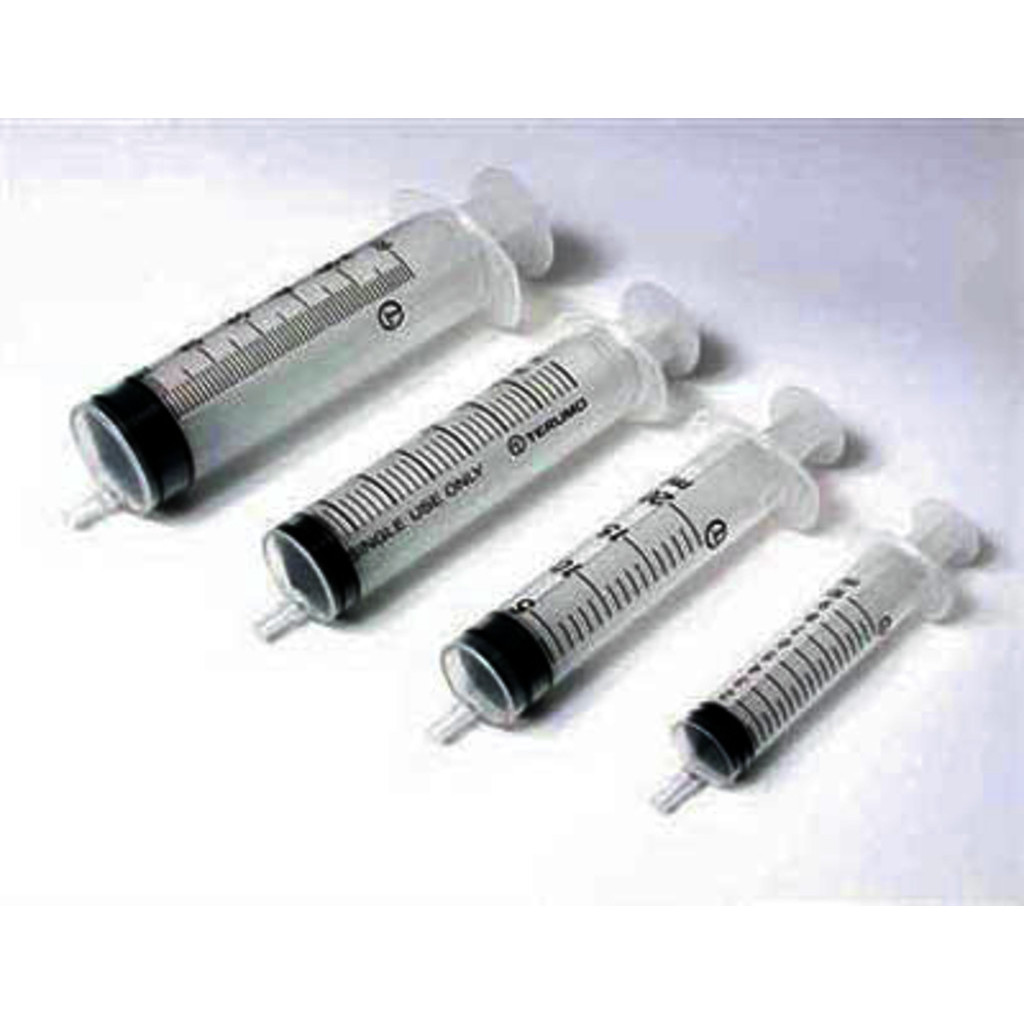 SERINGUE TERUMO 3 PIECES 10ML STERILE AVEC AIGUILLE – P.100